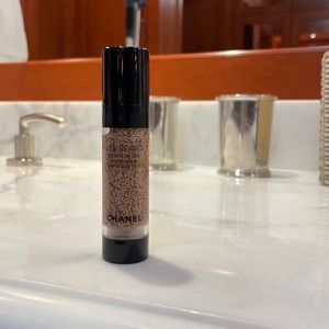 Chanel LES BEIGES Touche de tint Water fresh complexion touch